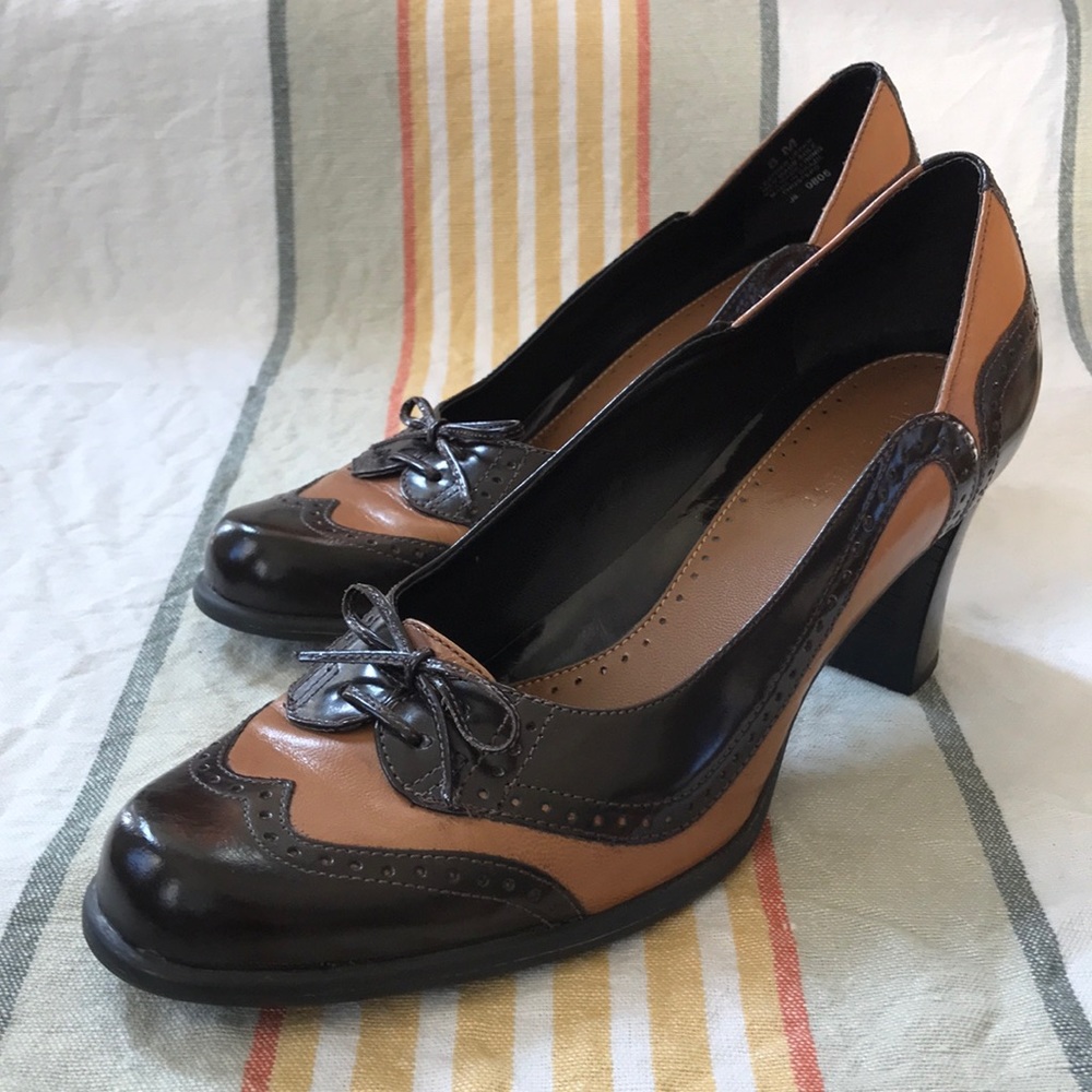 Nine West Twostepo Wingtip Pump Size 8